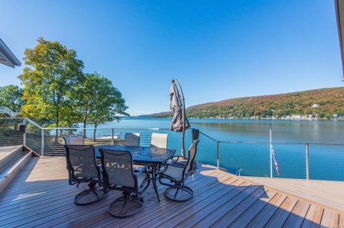 11 Van Orden Ln, Greenwood Lake, NY 10925-2404