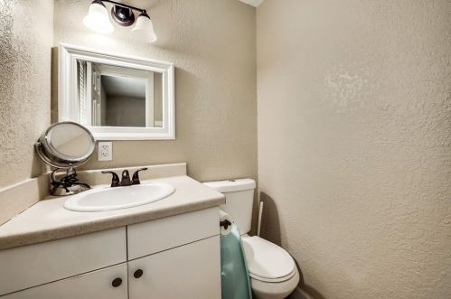 3404 Royal Crst Dr, Fort Worth TX 76140-2716 exterior