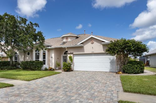 1932 Fabien Cir, Melbourne, FL 32940-6781