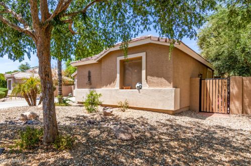 3262 Bluebird Dr, Gilbert, AZ 85297-8217