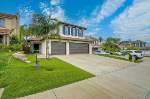 33551 Maplewood Ct, Temecula CA  92592-1832 exterior