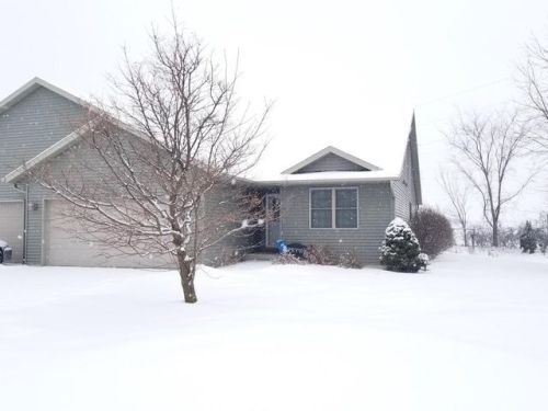 1326 Harvest Cir, Holmen, WI 54636-8300