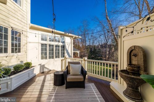 18506 Pelicans Nest Way, Leesburg VA  20176-3963 exterior