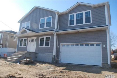 1906 Emerson Pl, North Wantagh, NY 11793-3212