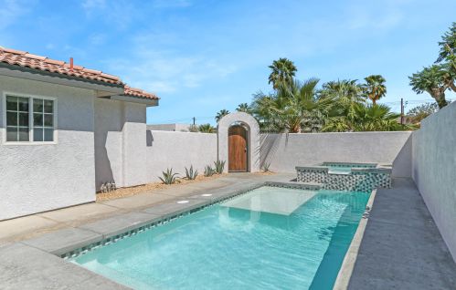 52655 Avenida Rubio, La Quinta CA  92253-3324 exterior