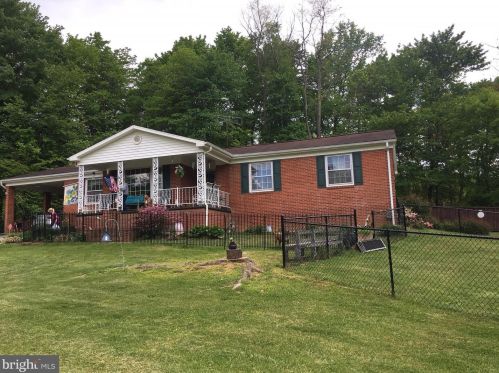 167 Famous Ln, Richmond National Battlefiel VA  22835-7242 exterior