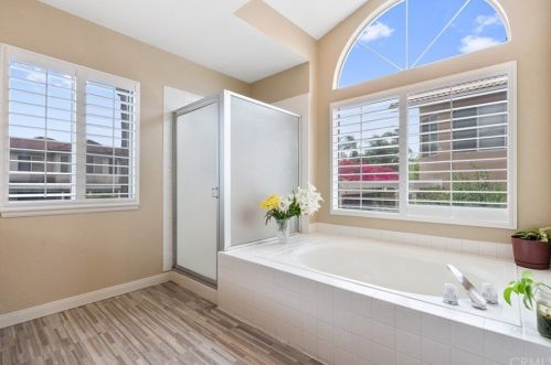 8512 Rosemary Dr, Riverside CA exterior