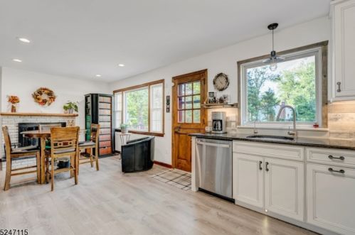 1751 Circle Dr, Martinsville NJ  08836-2148 exterior