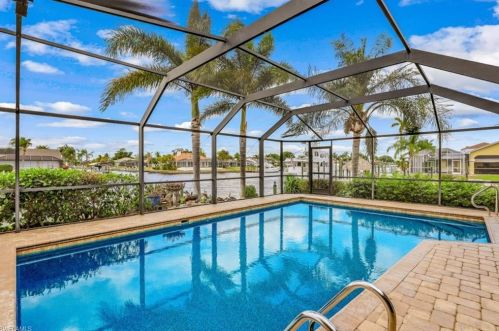 2811 19th Pl, Cape Coral, FL 33904-3007