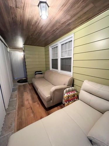 24 Bayberry Ln, Bridgeport CT  06612-1406 exterior