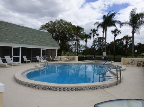 2 Plz Ct, Lehigh Acres FL exterior