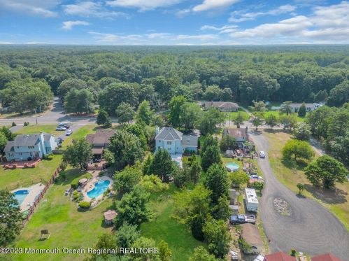 117 Frank Applegate Rd, Jackson Twp NJ  08527-2454 exterior