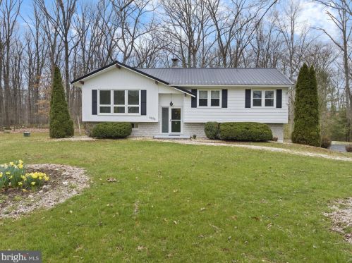 1030 Johnson Dr, Gettysburg, PA 17325-8971