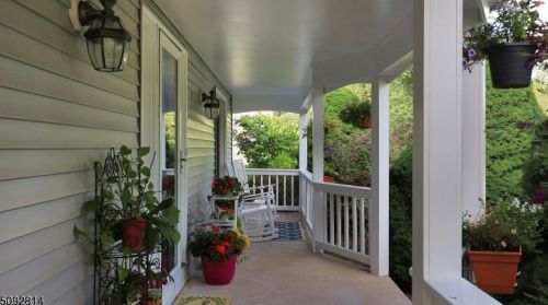 13 Woodside Ln, Flemington NJ  08822-3221 exterior