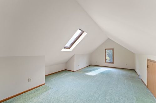 3041 Cummings Dr, Glenshaw PA  15116-2801 exterior