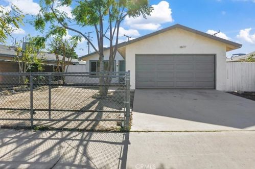 586 3rd St, San Jacinto, CA 92583-3609