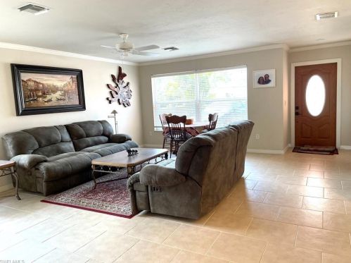 625 95th Ave, Naples, FL 34108-2454