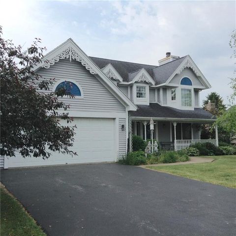 9 Seneca Cir, Geneseo, NY 14454-9570