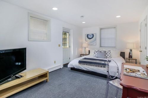 10 Reynal Xing, Scarsdale NY  10583-7414 exterior