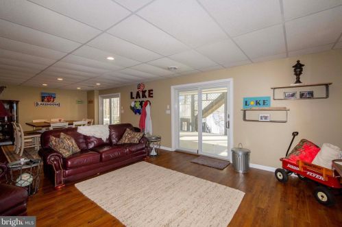 193 White Oak Dr, Mineral VA  23117-4705 exterior