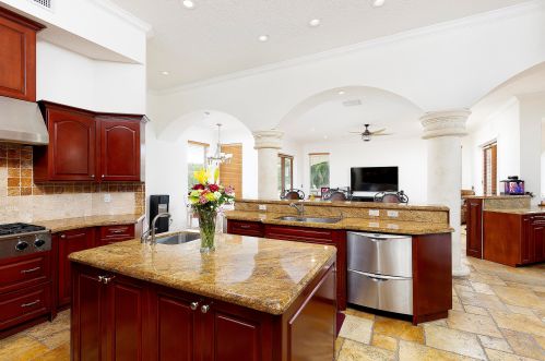 2400 Newbury Ct, West Palm Beach FL  33414-7736 exterior