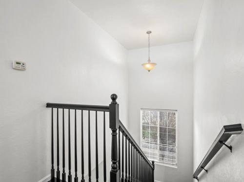 4478 Artemisa Dr, Fresno CA  93722-6450 exterior