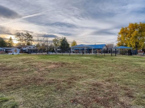 9440 Perry St, Westminster CO 80031-3177 exterior