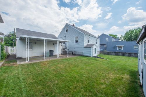 102 Mount Pleasant Ave, West Paterson NJ  07424-2838 exterior