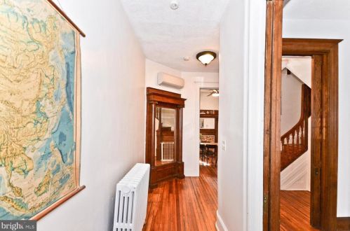 118 W St, Washington, DC 20001-1619