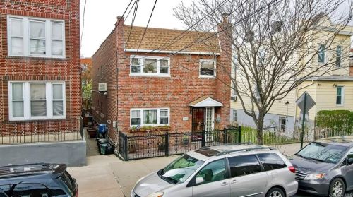 1913 Hunt Ave, Bronx, NY 10462-3219