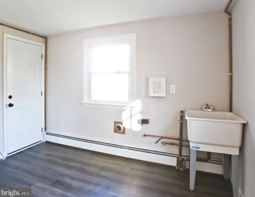 808 Sycamore Dr, Lansdale PA  19446-3128 exterior