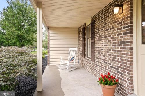 29 Winthrop Rd, Lawrence Township NJ  08648-1557 exterior