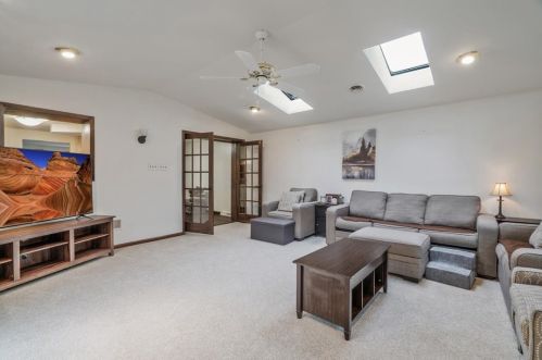 601 Diehl Dr, Mckeesport PA  15132-7420 exterior