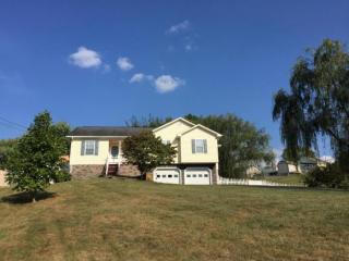 114 Stage Rd, Jonesborough, TN 37659-5635
