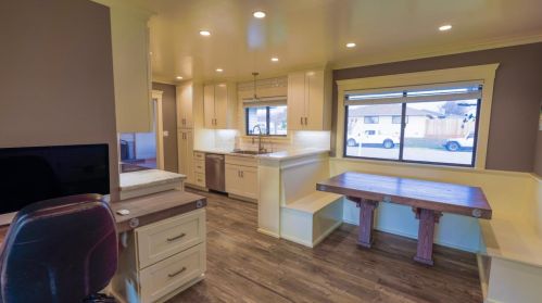1990 Scenic Cir, Hollister, CA 95023-5801