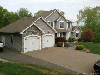 15 Bergin Ct, Waterbury, CT 06716-2556