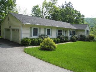 3 Pinewood Shrs, Sherman, CT 06784-2506