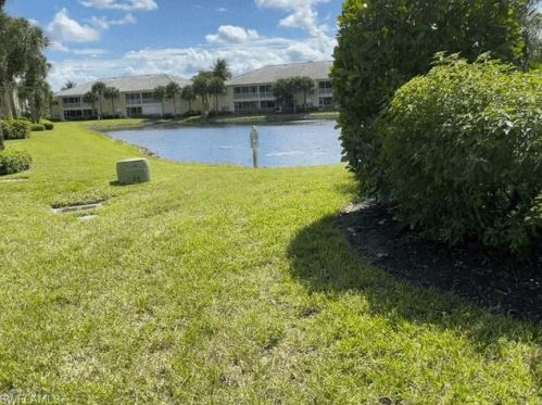 1166 Sweetwater Ln, Naples, FL 34110-4120