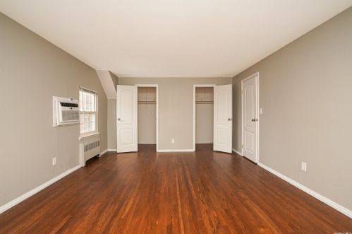 10 Cliftwood Pl, San Remo NY  11754-4011 exterior