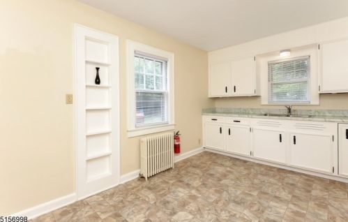 233 3 Ave, Manville NJ  08835-1314 exterior