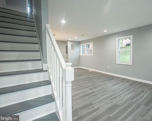 4934 Just St, Washington, DC 20019-4871