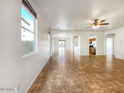 42381 Somerset Dr, Maricopa, AZ 85138-3061