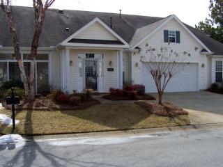 6607 Earnhardt Dr, Greensboro, NC 27410-4132