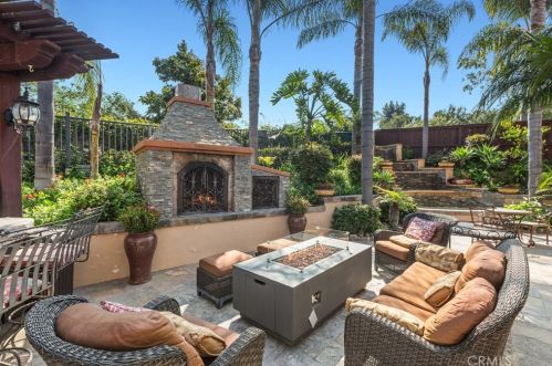 6468 Paseo Cerro, Carlsbad CA  92009-1904 exterior