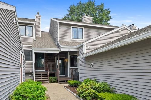 404 Mill Pond Dr, Wapping, CT 06074-3566