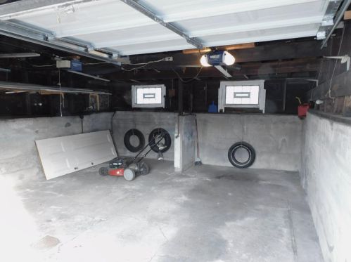 900 Enright Ave, Cincinnati OH 45205-1703 exterior