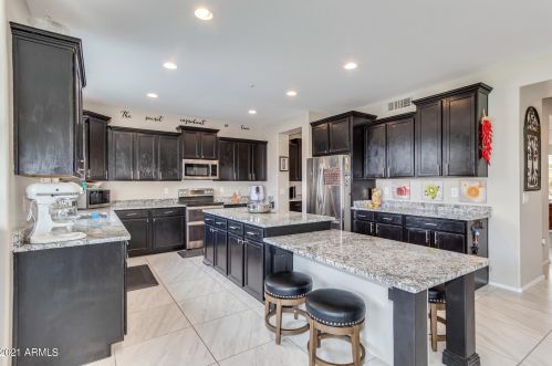 18415 Prt Royale Ln, Sun City AZ  85379-4720 exterior