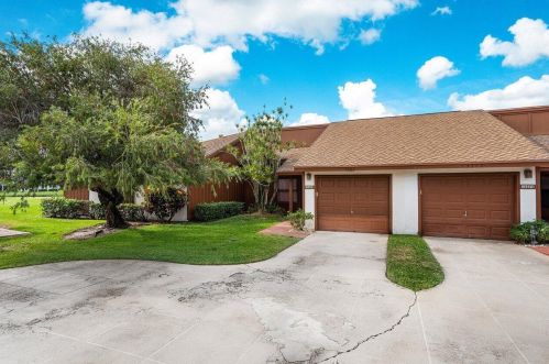 13365 Crosspointe Dr, West Palm Beach, FL 33418-6942