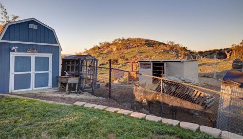 10956 Calle Oro Verde, Valley Center CA  92082-4201 exterior