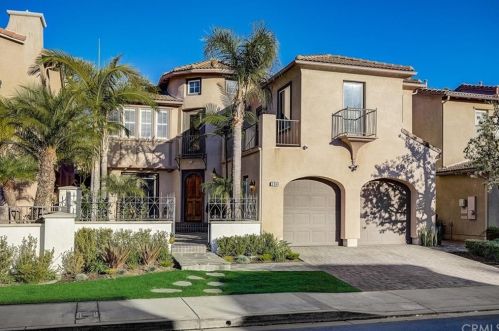 304 Winslow Ave, Long Beach, CA 90814-3236